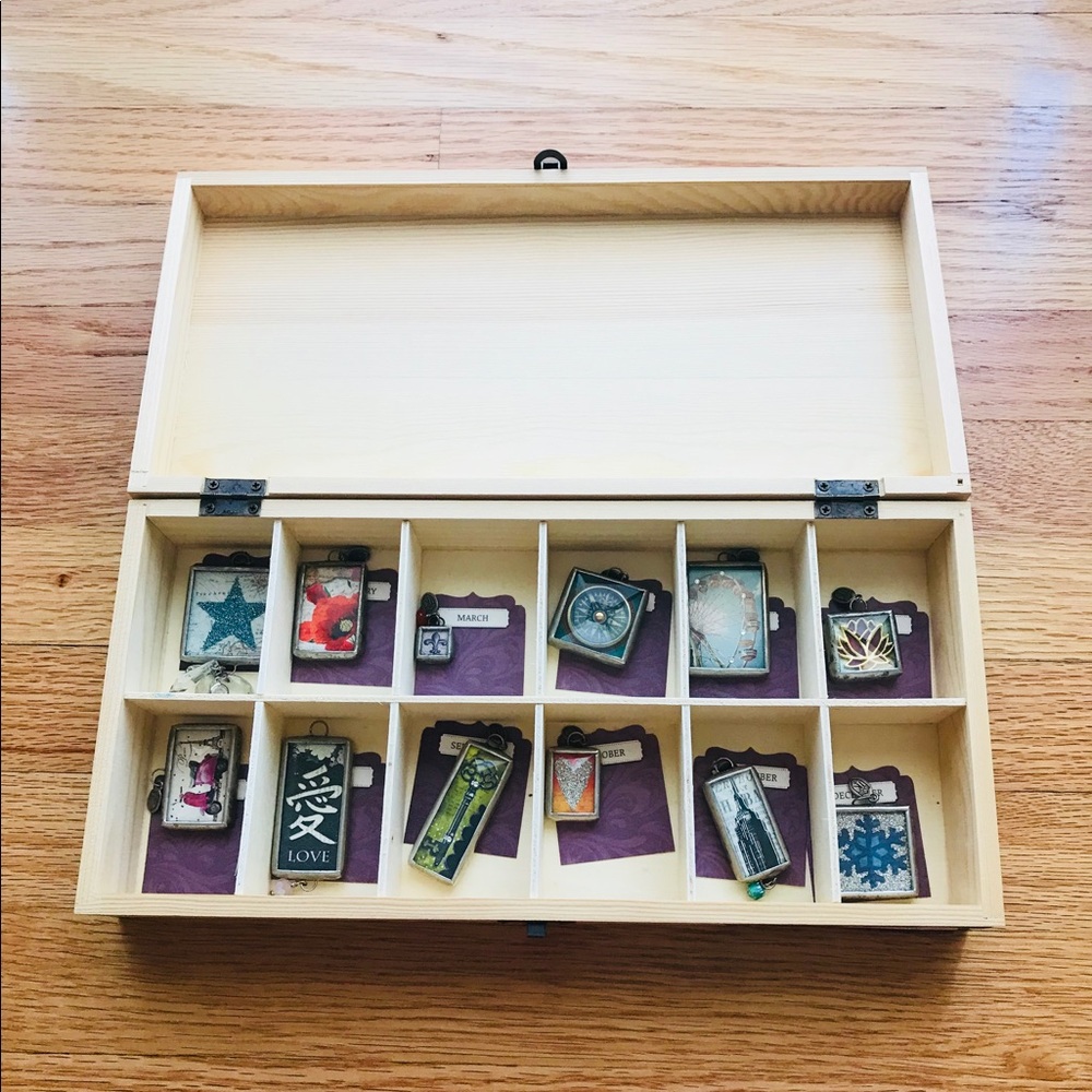 Jewel Kade 12 Charms in wooden box set
